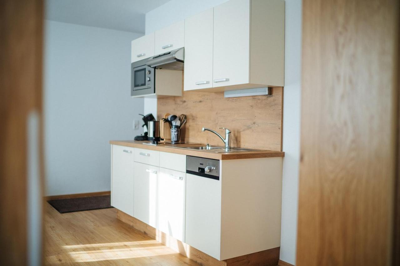 Apartmenthaus Strasswirt De Luxe Tröpolach Esterno foto