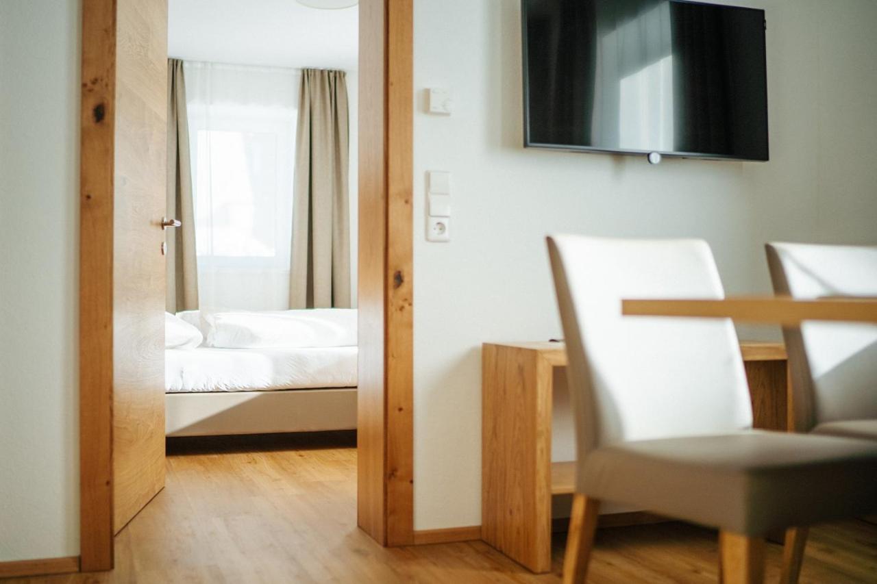 Apartmenthaus Strasswirt De Luxe Tröpolach Esterno foto